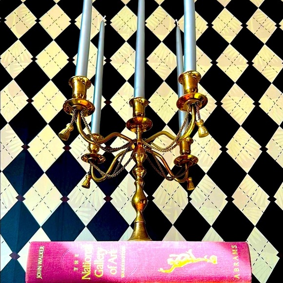 Vintage Luxury Brass Candelabra – Timeless Elegance - Picture 10 of 12